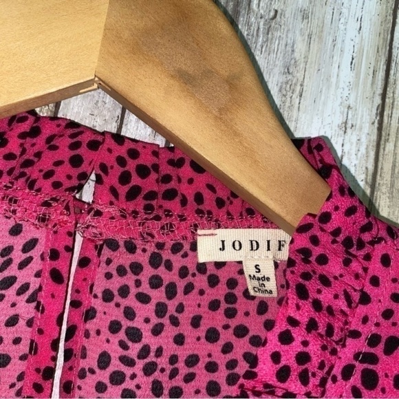 Jodifl Pink Dot Blouse - Picture 5 of 5